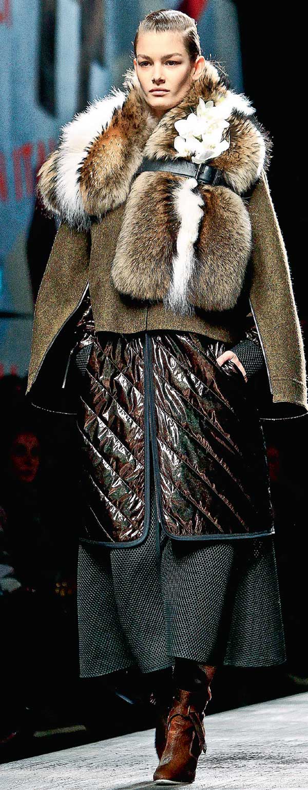 Modanın kalbi yine Milano'da attı