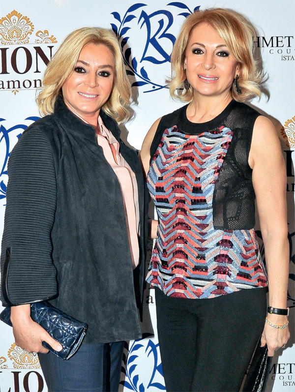 Mehmet Köymen'den muhteşem defile