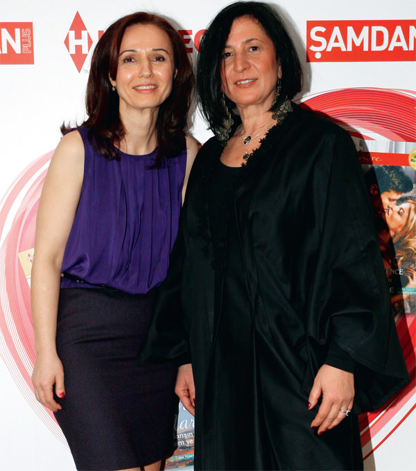 Kadınlar Günü şerefine aşk temalı davet