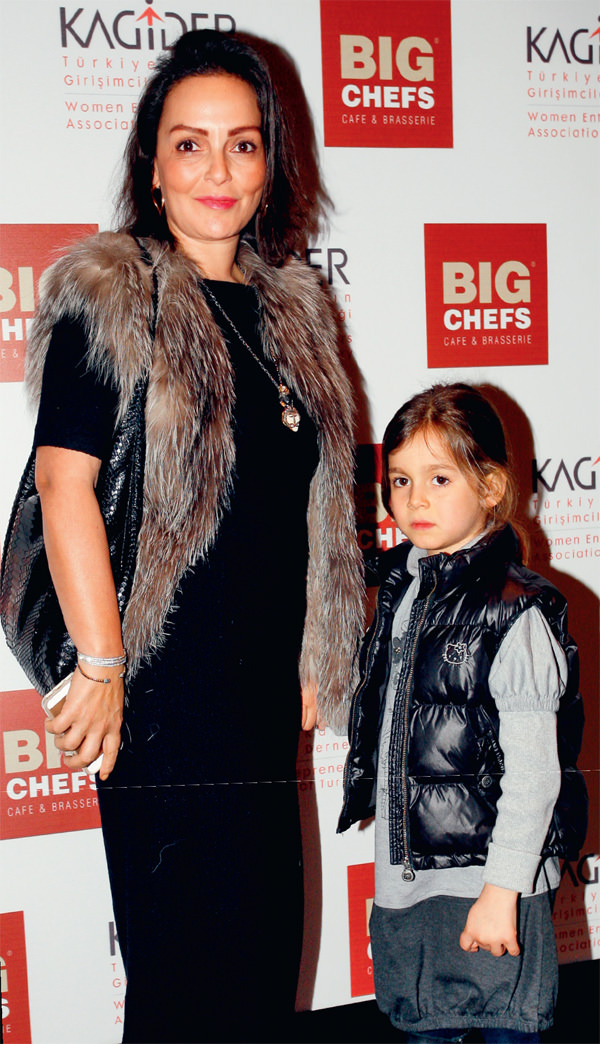 Kagider'e fotoğraf sergisi ile destek