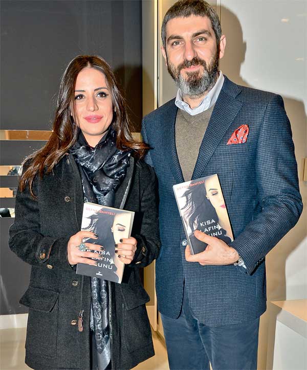Defne Samyeli ilk kitabını tanıttı