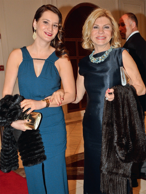 Kayahan ve Kuyumciyan ailelerinin mutlu günü