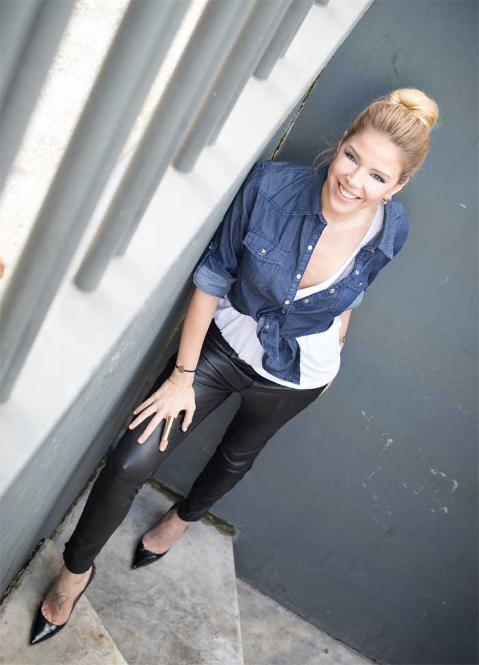 Esra Eron fotoğrafları