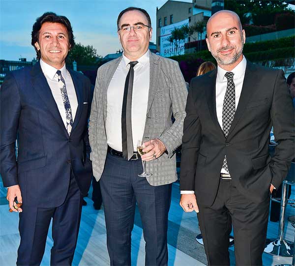 Genç modacılar için görkemli tören