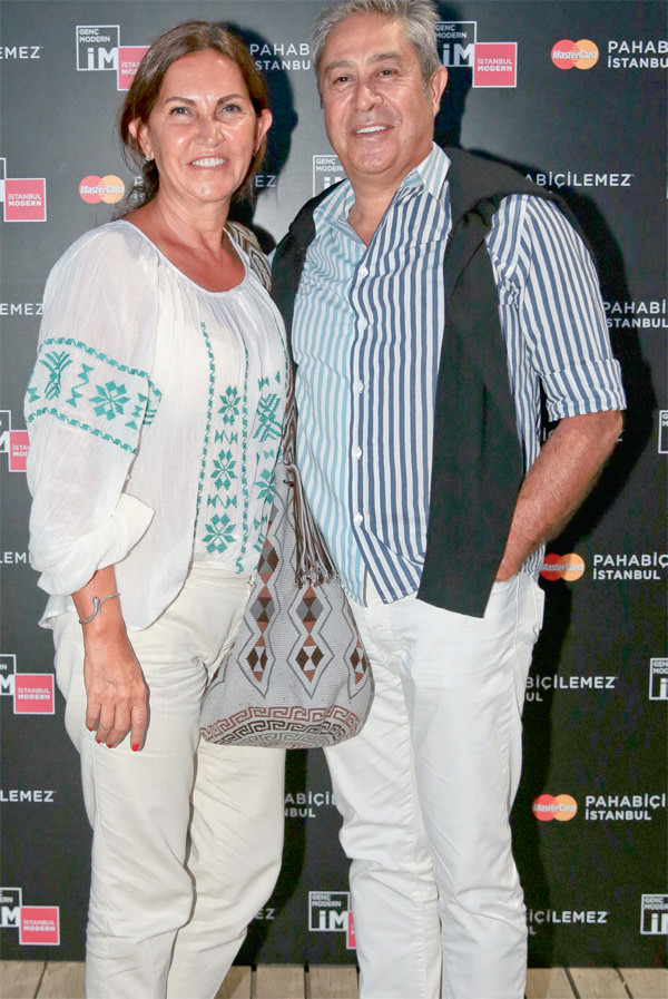 Açık havada sinema keyfi yaşadılar