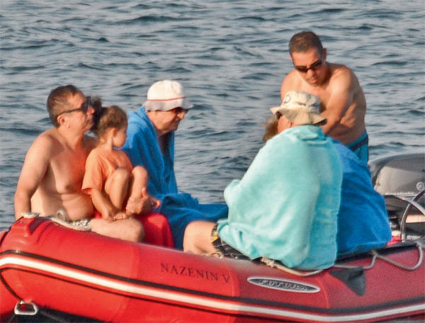 Rahmi Koç Çeşme'de tatilde