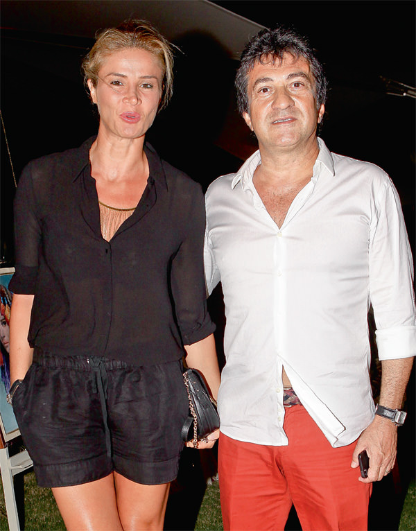 Sergi açılışında buluştular