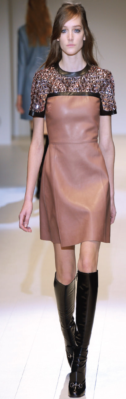 Podyumdan kırmızı halıya