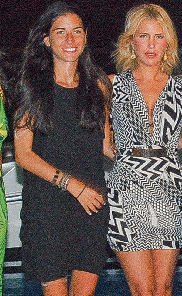 Lüks tekneyi Çeşme'de tanıttılar