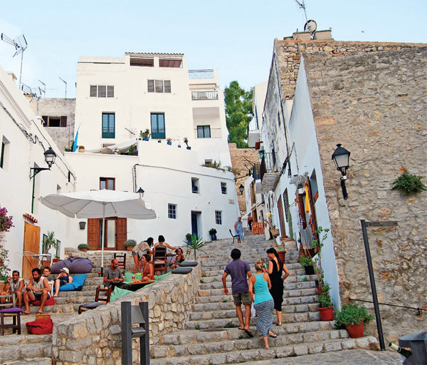 Eğlenceli bir tatil için Ibiza