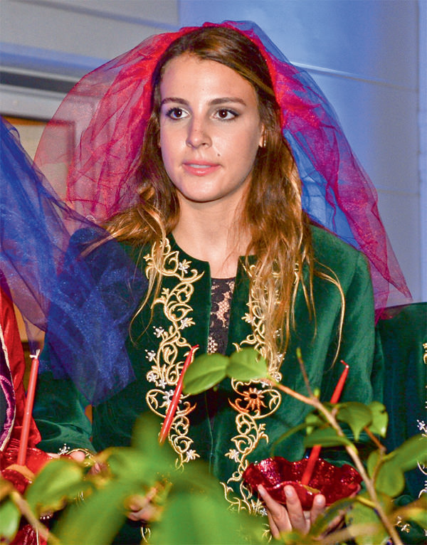 Neslişah Alkoçlar'ın kına gecesi