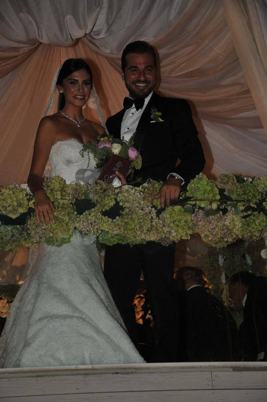 Engin Altan Düzyatan Neslişah Alkoçlar evlendi