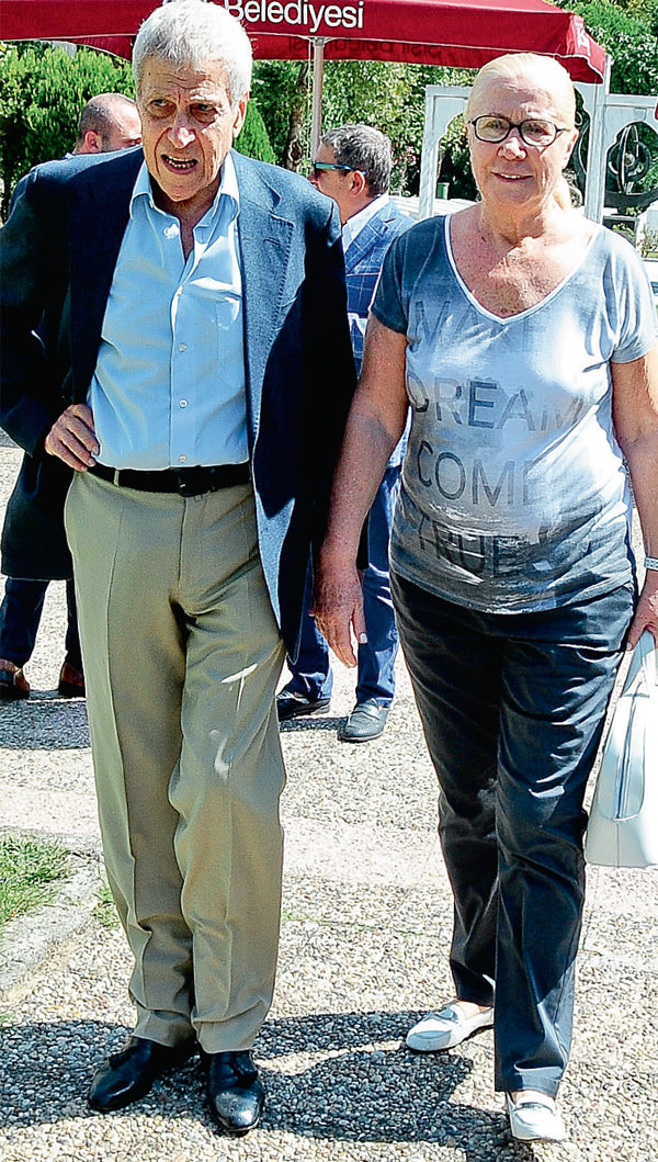 Son yolculuğuna uğurlandı