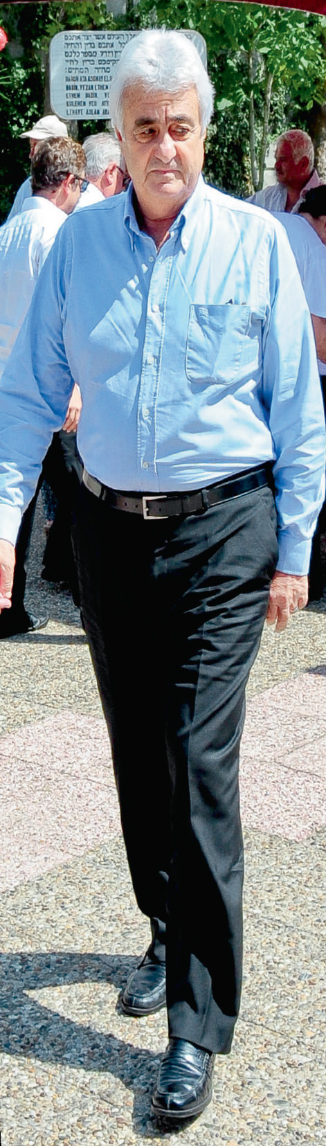 Son yolculuğuna uğurlandı