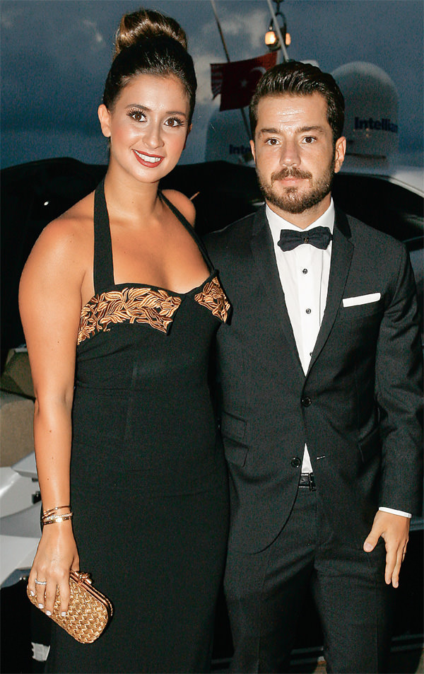 Neslişah Alkoçlar Engin Altan Düzyatan düğün töreni