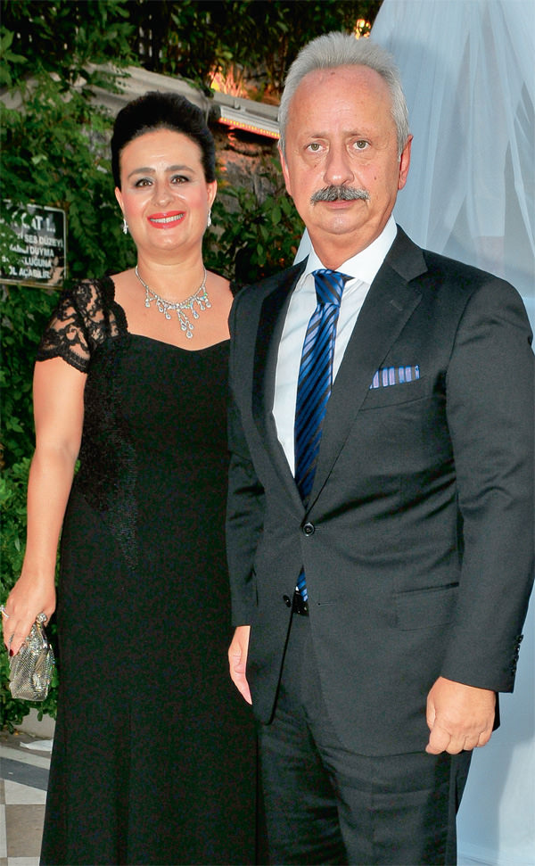 Neslişah Alkoçlar Engin Altan Düzyatan düğün töreni