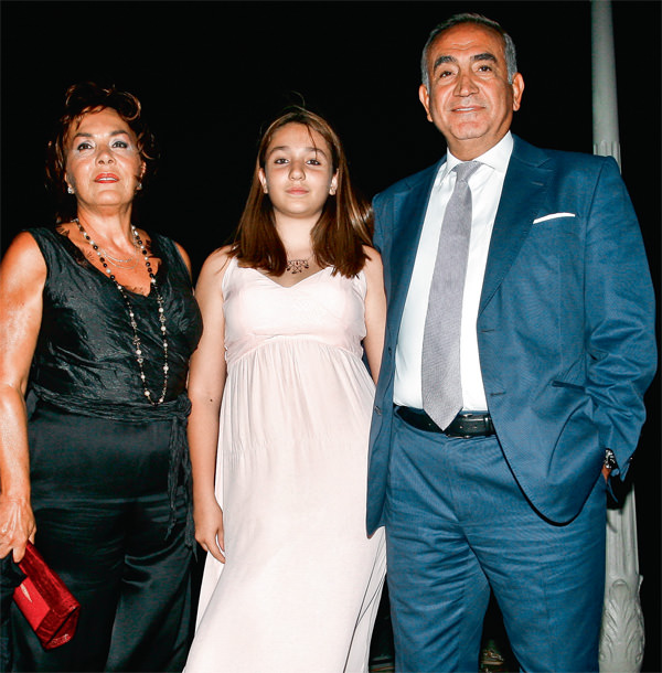 Neslişah Alkoçlar Engin Altan Düzyatan düğün töreni