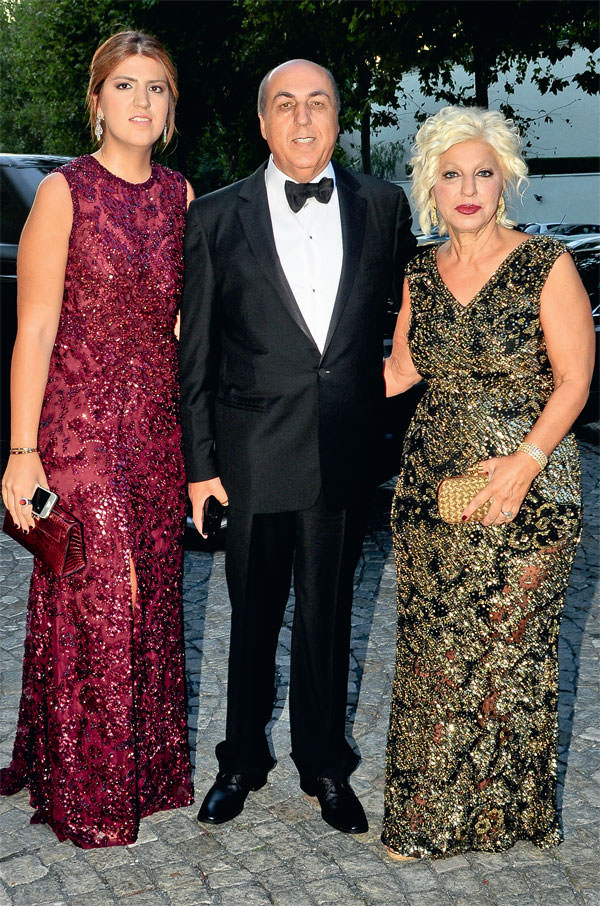 İpek Ayaydın ve Talat Abdik evlendi