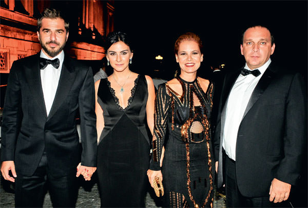 İpek Ayaydın ve Talat Abdik evlendi