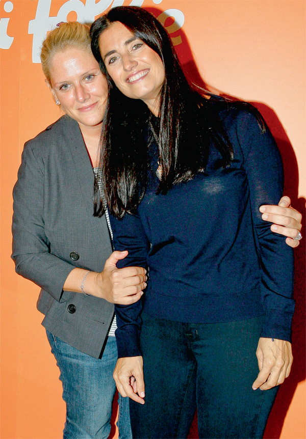 Ünlü markanın gelişini kutladılar