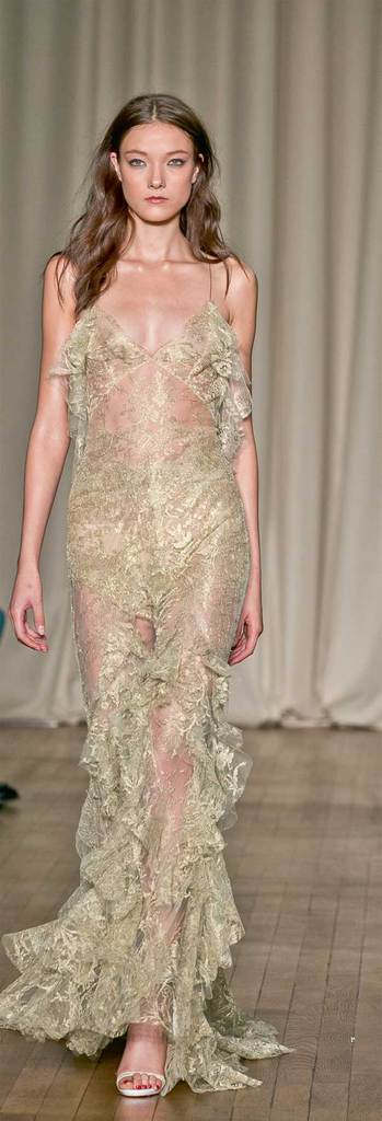 Moda rüzgarı Londra'da devam ediyor