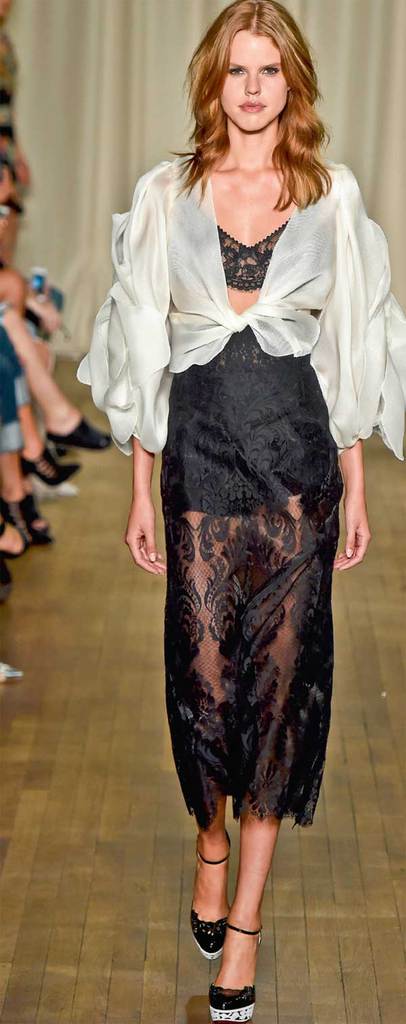 Moda rüzgarı Londra'da devam ediyor