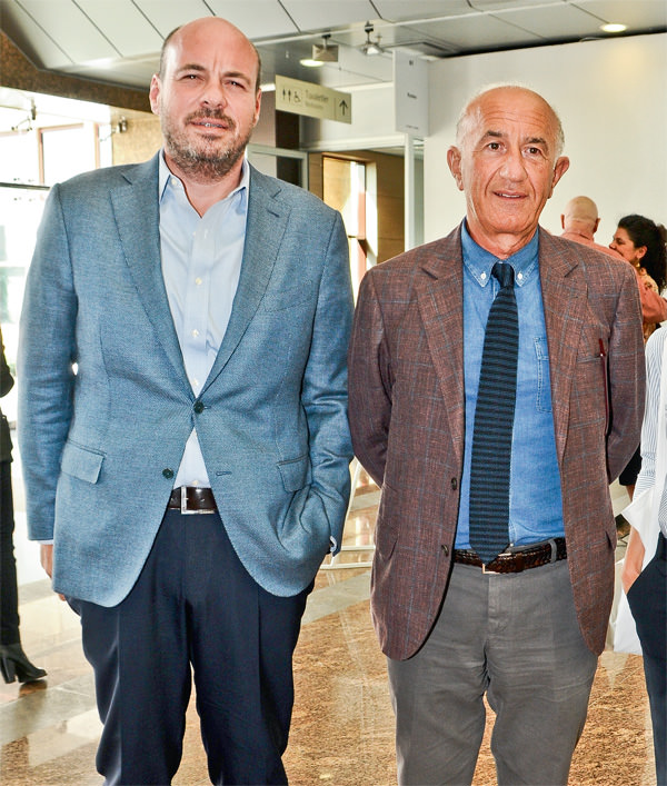 Çağdaş sanat fuarı açıldı