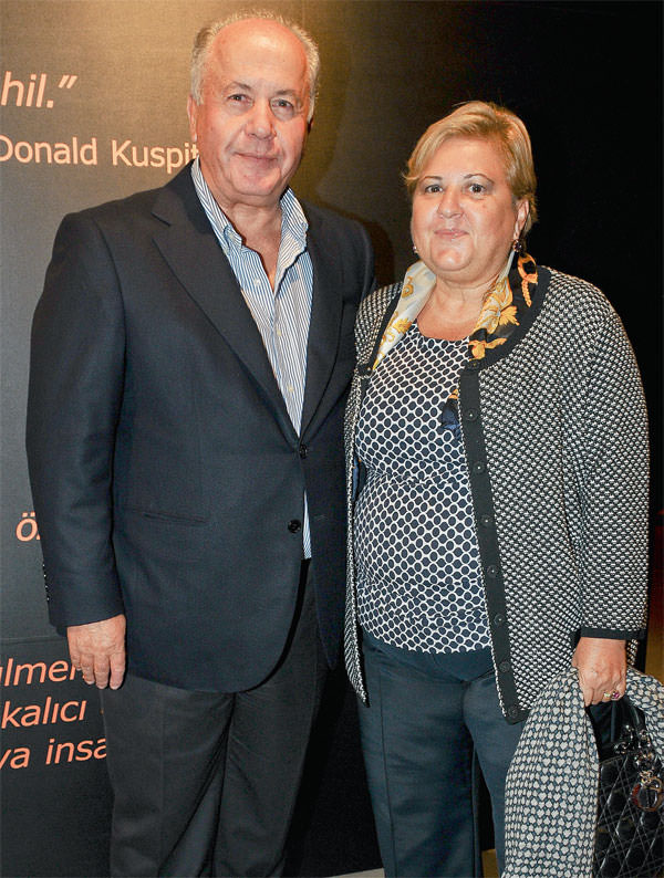 Ahmet Güneştekin için kutlama sergisi