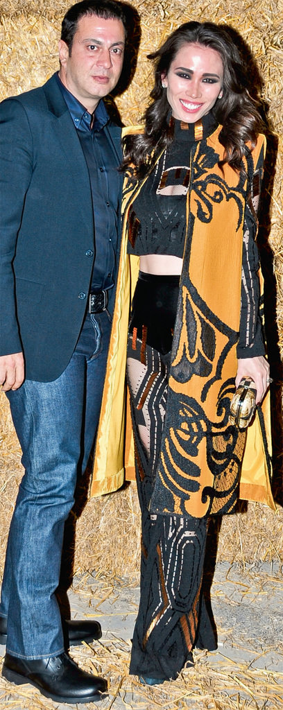 Western kasabasında defile