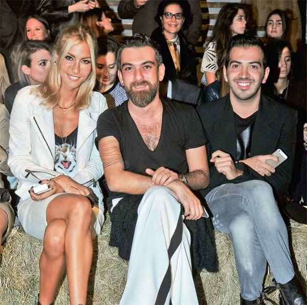 Western kasabasında defile