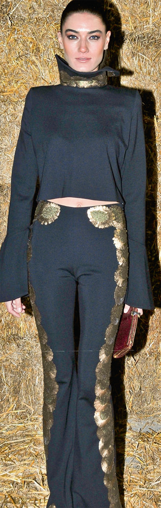 Western kasabasında defile