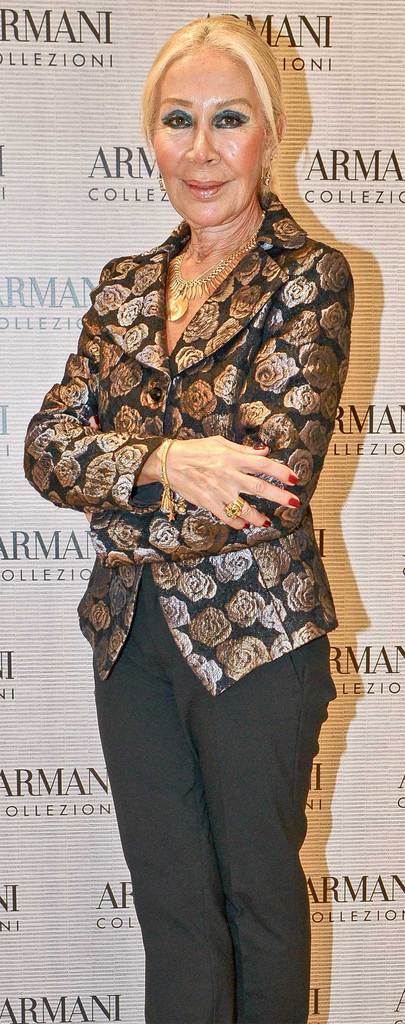 Yeni mağazada görkemli tanıtım daveti