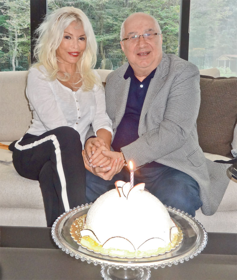 Erkan Özerman’a dört özel parti