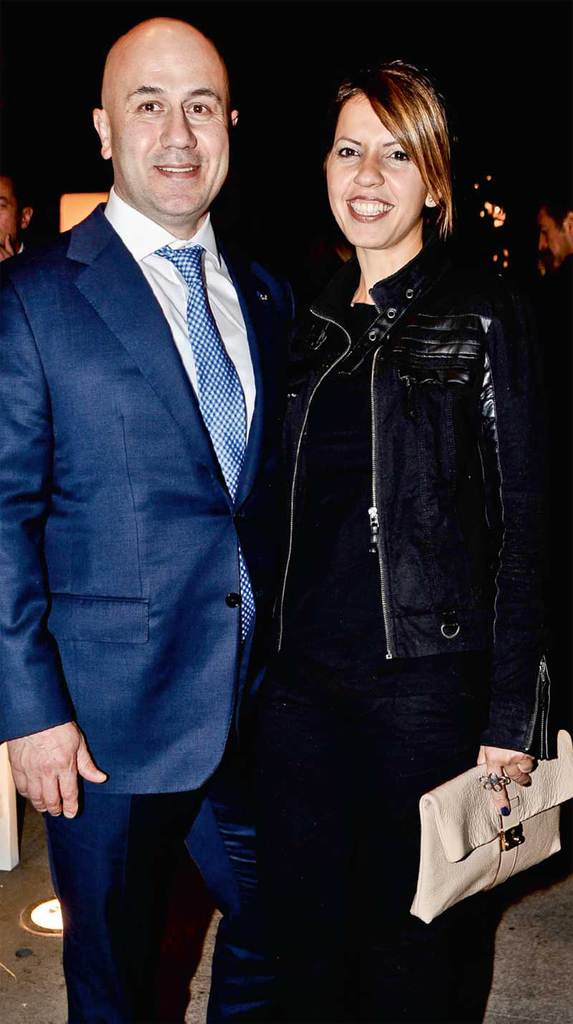 Yeni mağazasını açtı