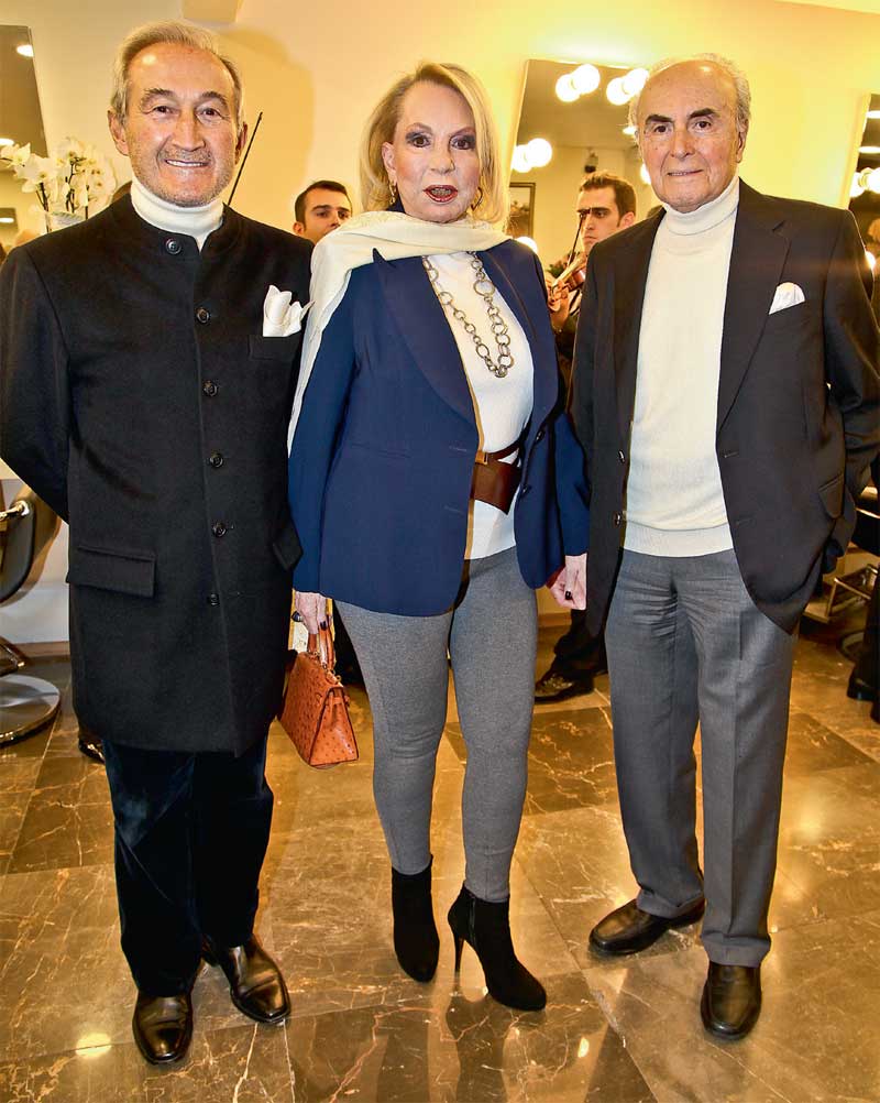 Kuaför salonu renkli bir davetle açıldı