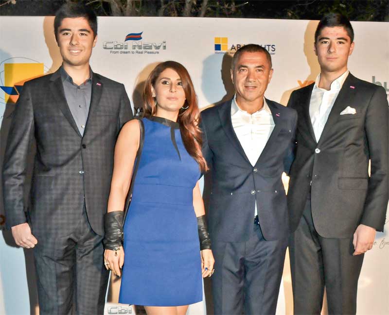 Lüks yatlar rezidansta görücüye çıktı