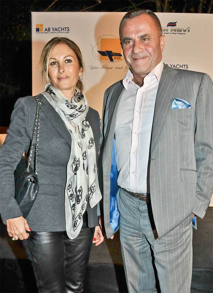 Lüks yatlar rezidansta görücüye çıktı