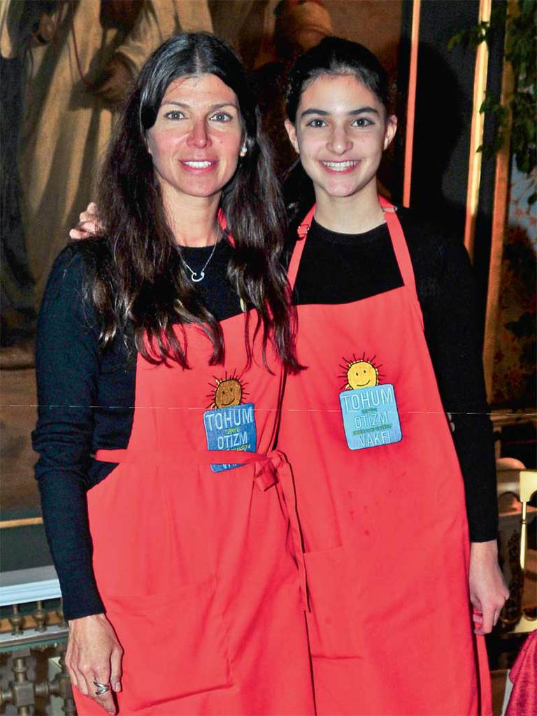 Hayırlı bir alışveriş yaptılar