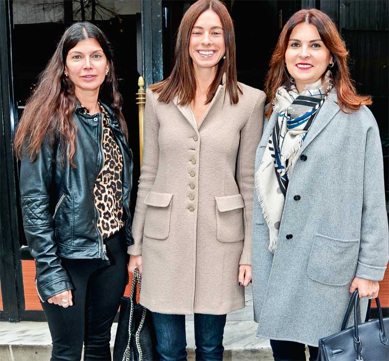 Yılbaşı davetinde bir araya geldiler