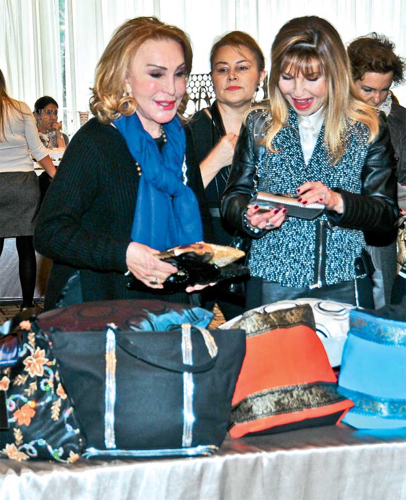 Bir kermesle iki yardım kuruluşuna destek