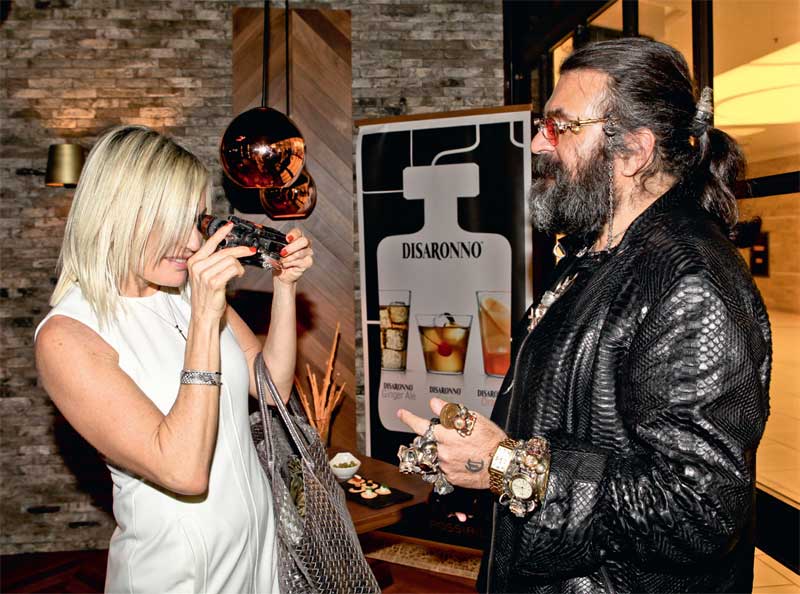 Yeni koleksiyonu görücüye çıktı