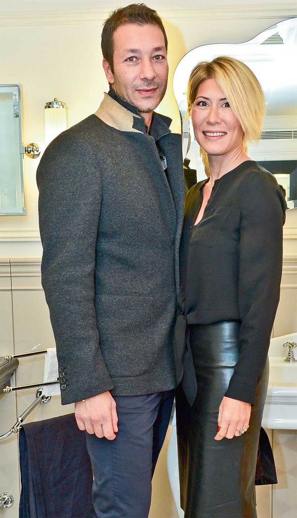 Yakın dostları için yeni yıl daveti verdiler