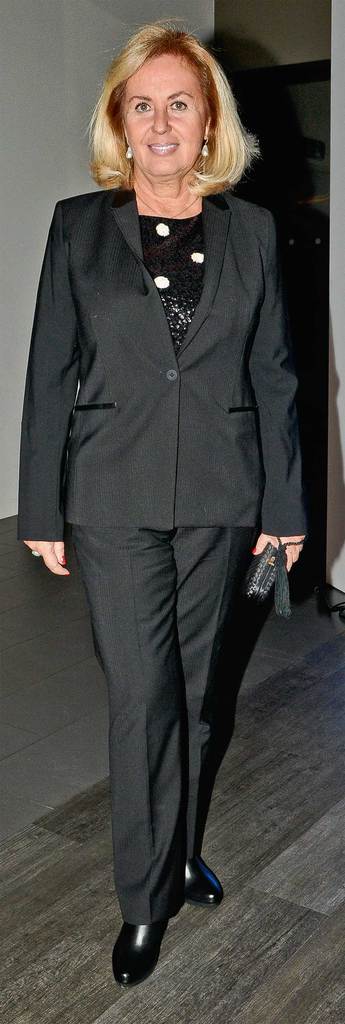 Hazır giyim koleksiyonunu tanıttı