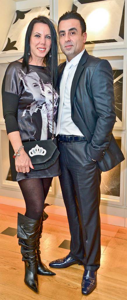 Yakın dostları için yeni yıl daveti verdiler