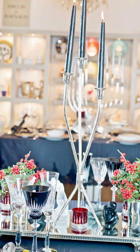 Feryal Gülman yılbaşı sofrası hazırladı