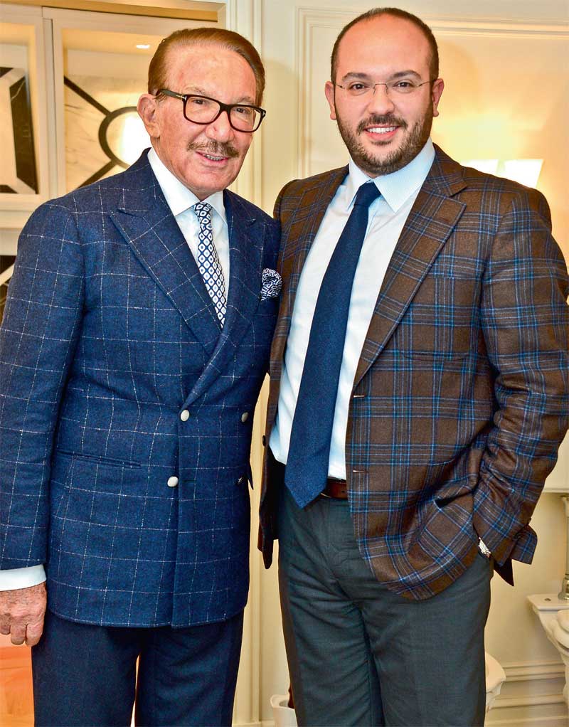 Yakın dostları için yeni yıl daveti verdiler