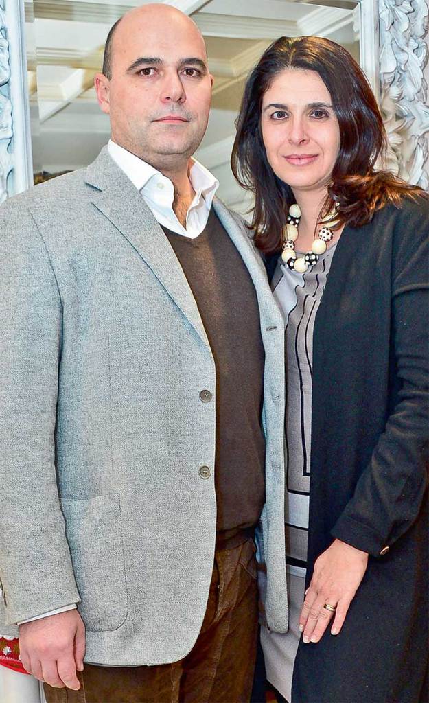 Yakın dostları için yeni yıl daveti verdiler