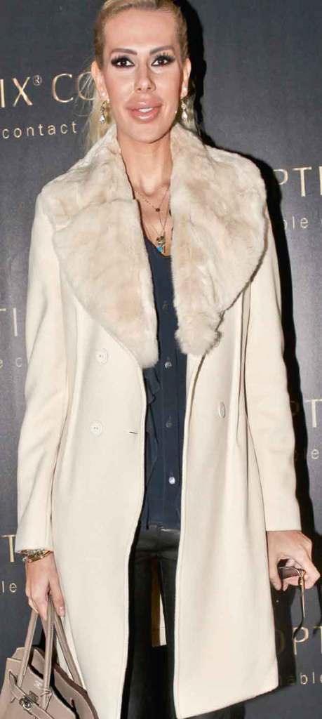 Renkli lensler için renkli bir davet