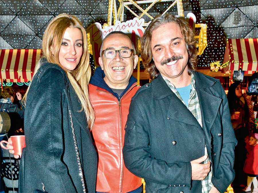 Hediye pazarında alışveriş yaptılar