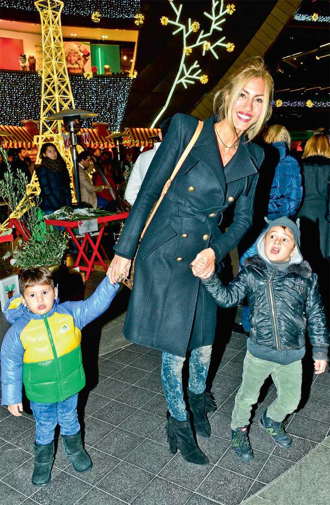 Hediye pazarında alışveriş yaptılar